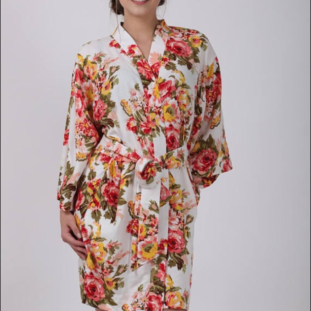 White Floral Bride Bridesmaid Robes 5 Available